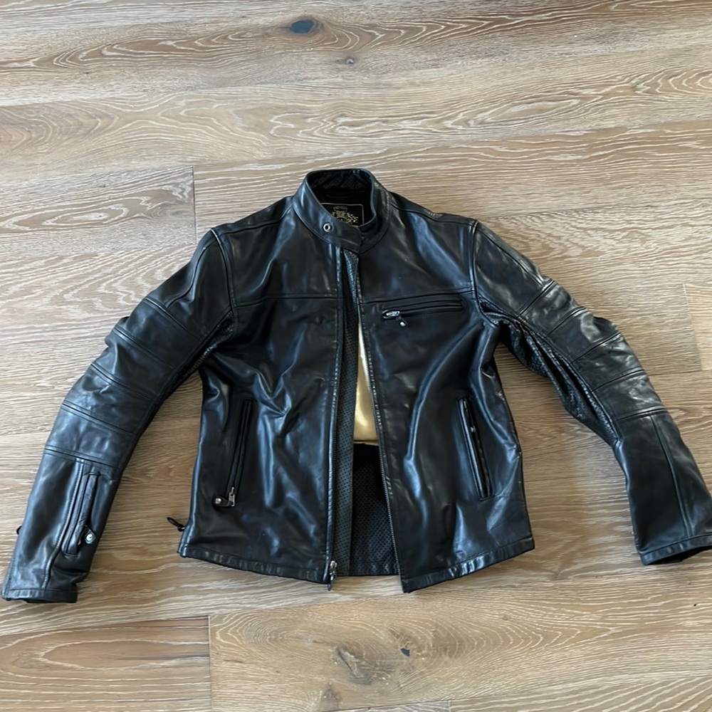 Motorcycle jacket